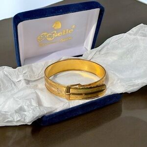 🌺Vintage Hayward Gold Filled Buckle Bracelet- Like New!